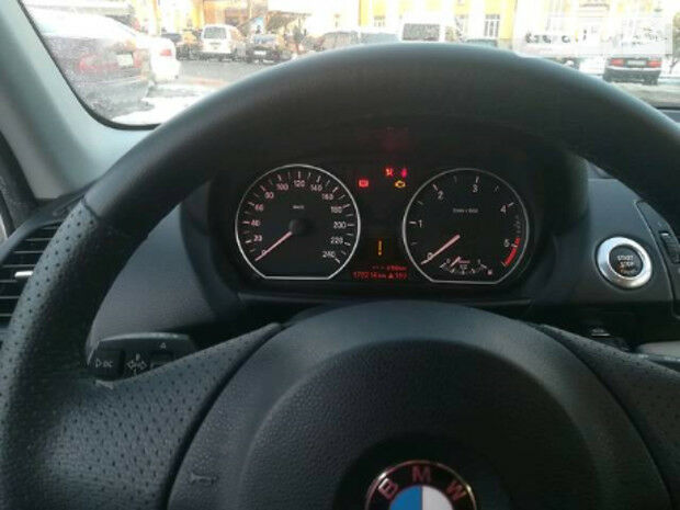 BMW 118 2010 года