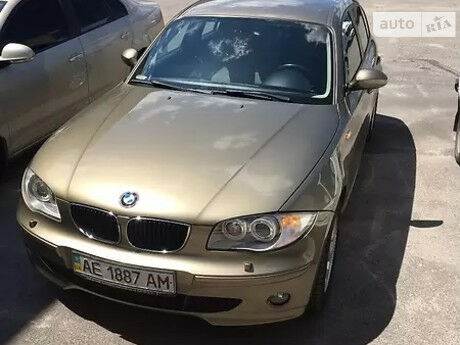 БМВ 118 2005 року BMW 118 2005 року