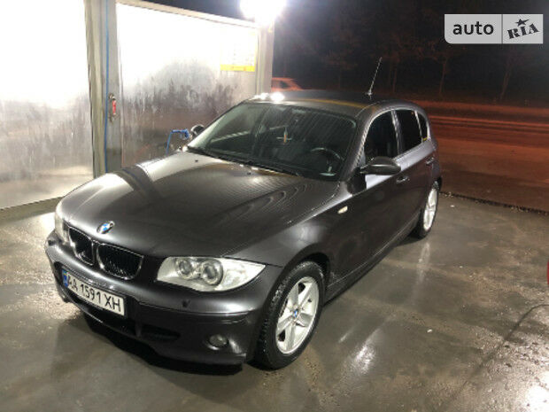БМВ 120 2005 року BMW 120 2005 року