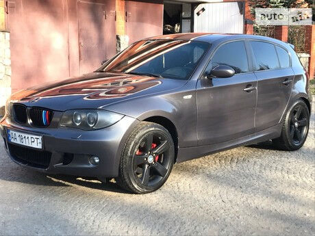 БМВ 120 2005 року BMW 120 2005 року