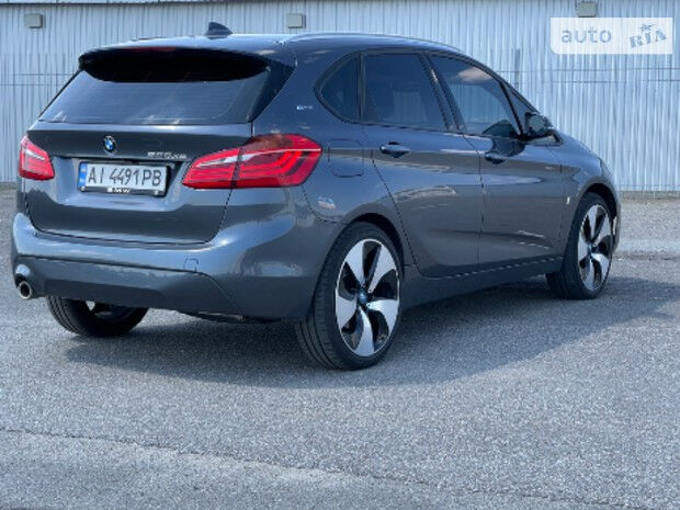 BMW 2 Series 2018 року