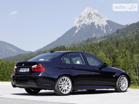 BMW 3 Series 2003 года
