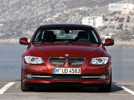БМВ 3 Серия 2009 року BMW 3 Series 2009 року