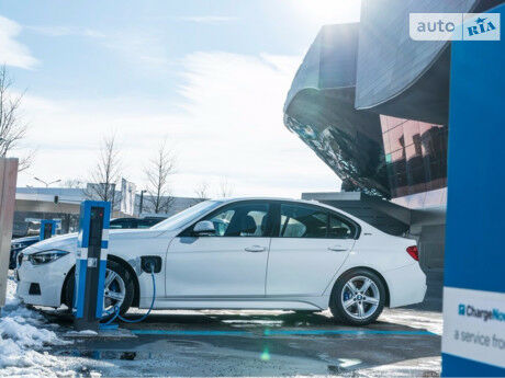 БМВ 3 Серия 2006 року BMW 3 Series 2006 року