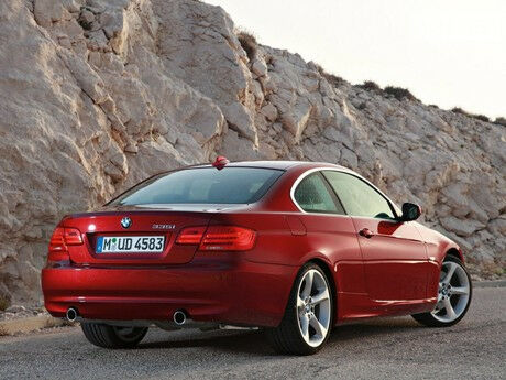 БМВ 3 Серия 2002 года BMW 3 Series 2002 года