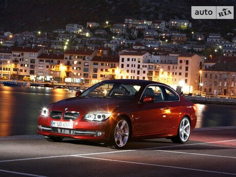 БМВ 3 Серия 2002 года BMW 3 Series 2002 года