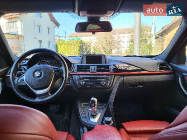 BMW 3 Series 2012 року