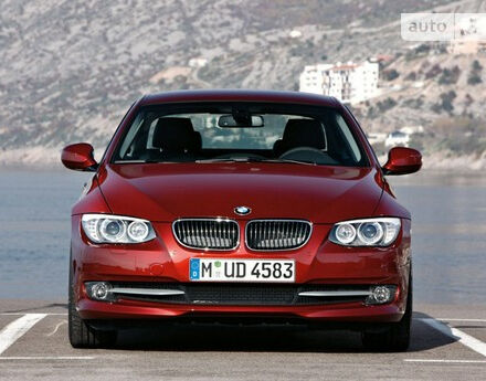 BMW 3 Series 2009 года