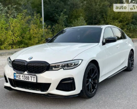 Фото на відгук з оцінкою 5   про авто BMW 3 Series 2019 року випуску від автора “Илья” з текстом: З цією моделлю, випущеною в 2019 році, ви отримуєте потужний 2,0-літровий турбований бензиновий д...
