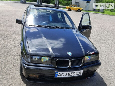 BMW 316 1991 року