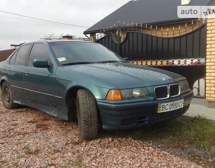 BMW 316 1994 року