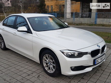 BMW 318 2012 года