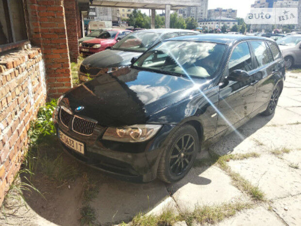 BMW 318 2008 года