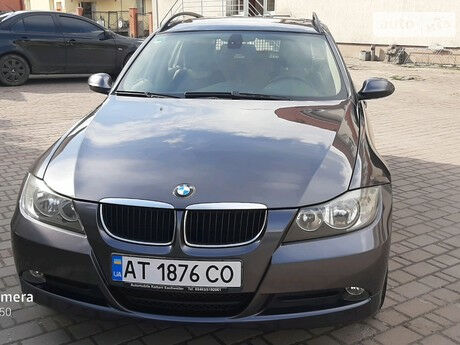 BMW 318 2008 року