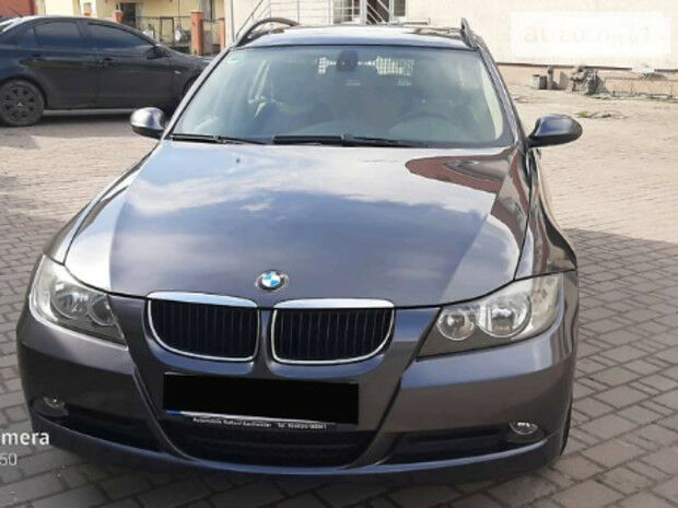 BMW 318 2008 року