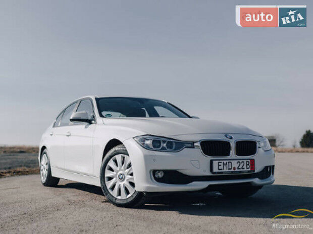 BMW 318 2014 года