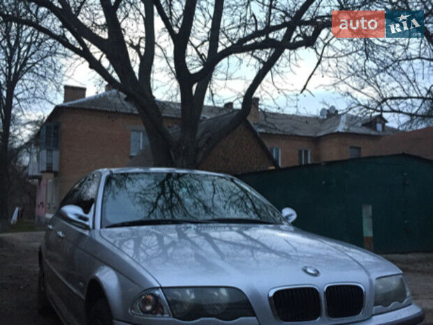 BMW 318 1999 года