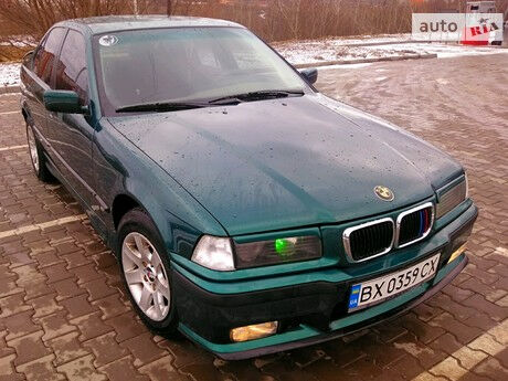 BMW 318 1994 года