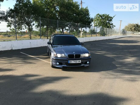 BMW 318 1998 года