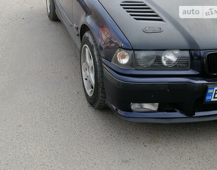 BMW 318 1997 года