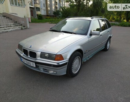 BMW 318 1996 года