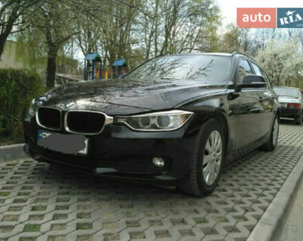 BMW 318 2013 року