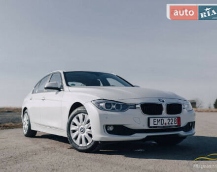 BMW 318 2014 року