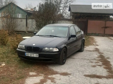 BMW 320 1999 року