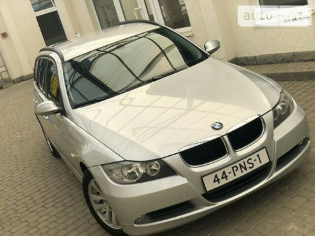 BMW 320 2008 року