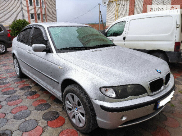 BMW 320 2002 года