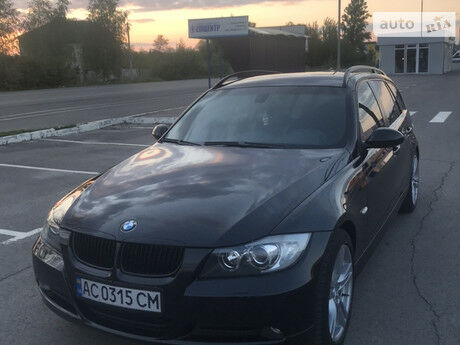 BMW 320 2008 року