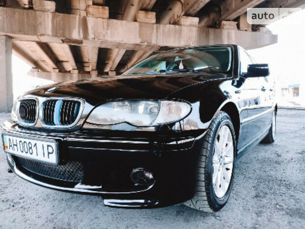 BMW 320 2004 року