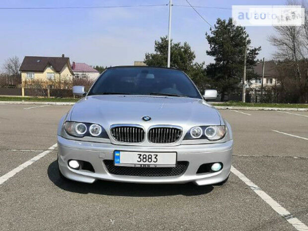 BMW 320 2002 року