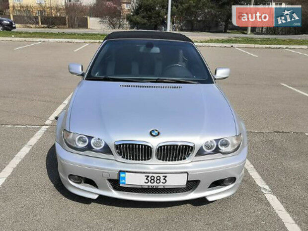 BMW 320 2002 року