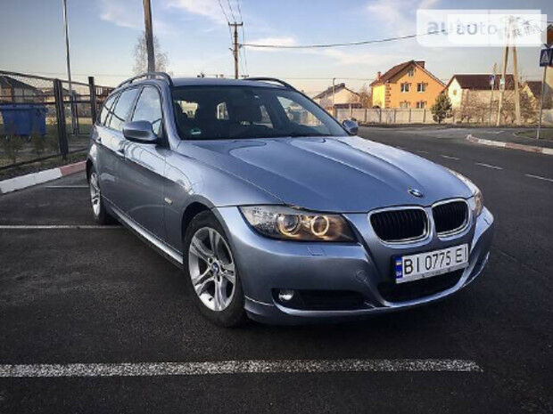 BMW 320 2008 року