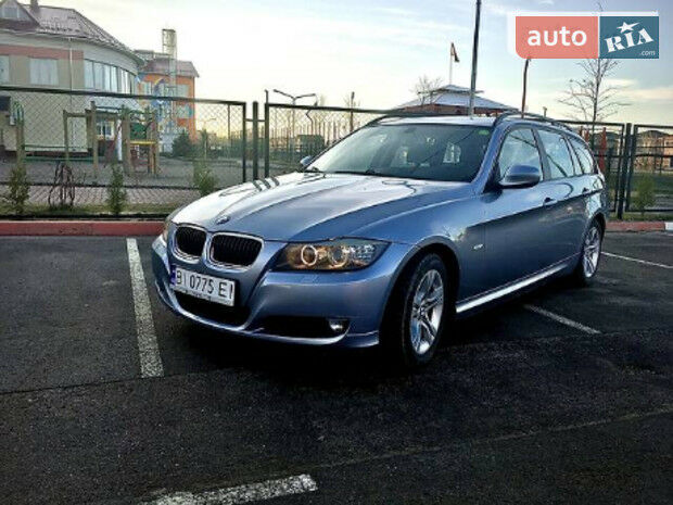 BMW 320 2008 року