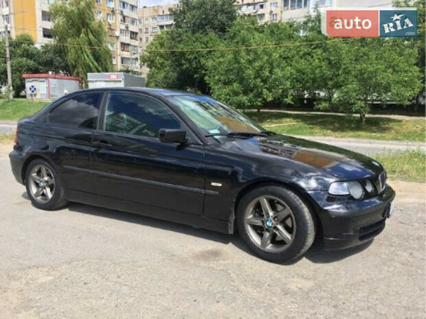 BMW 320 2002 року