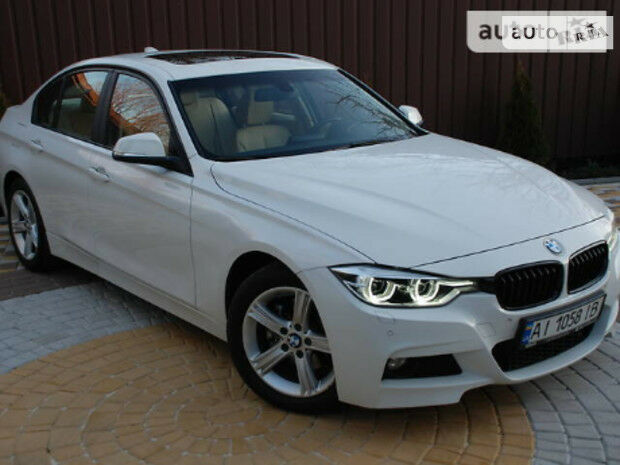 BMW 320 2013 року