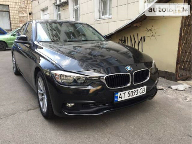 BMW 320 2016 року