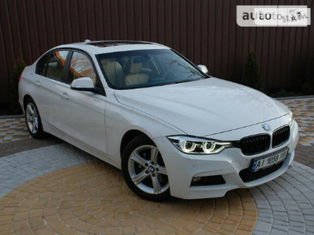 BMW 320 2013 года