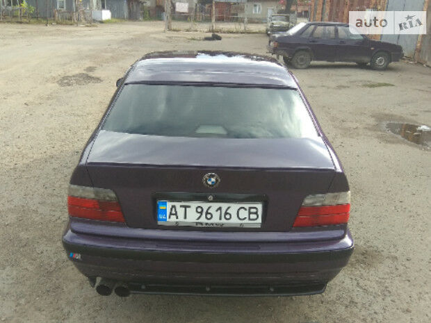 BMW 320 1996 року