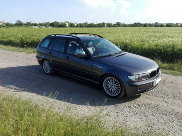 BMW 320 2002 року