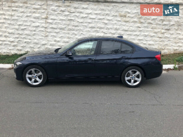 BMW 320 2014 року