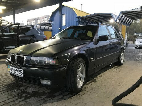 BMW 320 1997 года