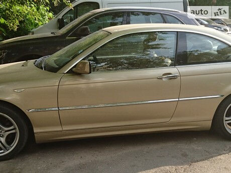 БМВ 320 2003 года BMW 320 2003 года