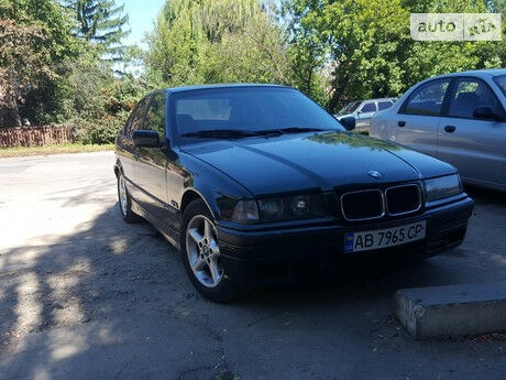 BMW 320 1994 года