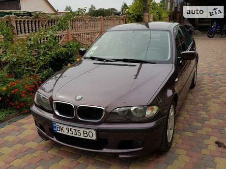 BMW 320 2002 року