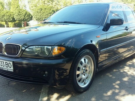 БМВ 320 2002 року BMW 320 2002 року