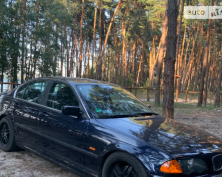 BMW 320 1999 року