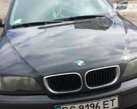 BMW 320 2002 року